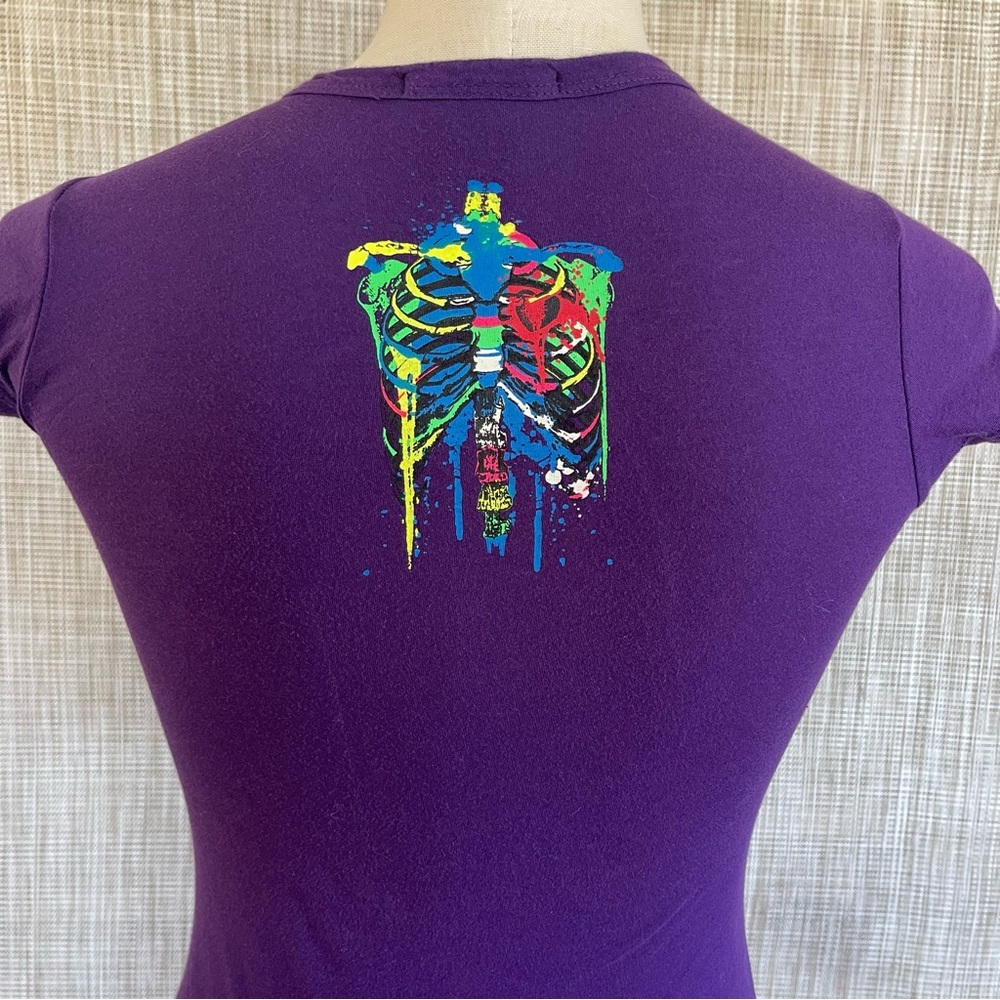 Celebrity Babe Anatomy Tee - Picture 3 of 4